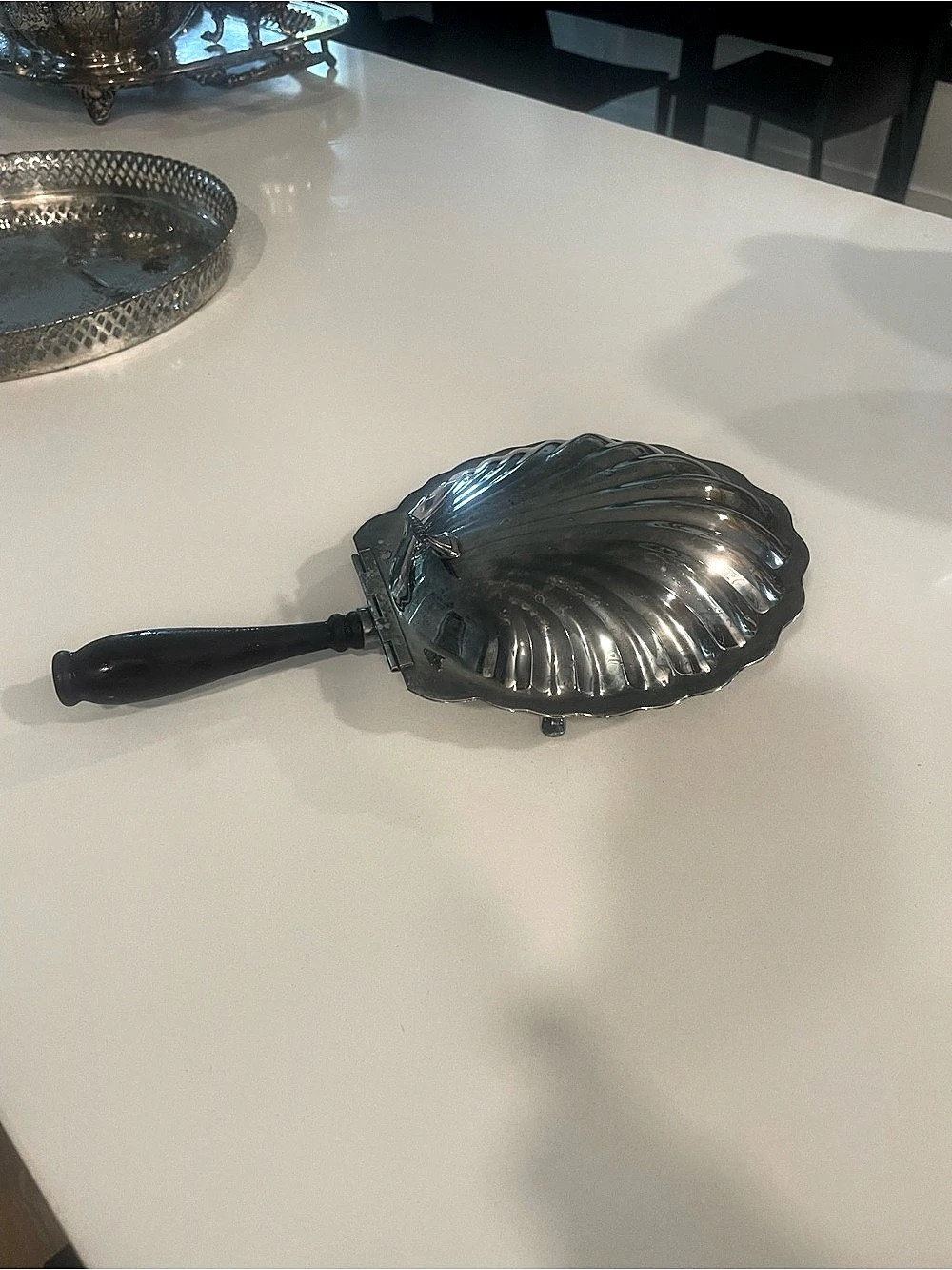Shell Silver Silent Butler Crumb Catcher Vintage Wood Handle